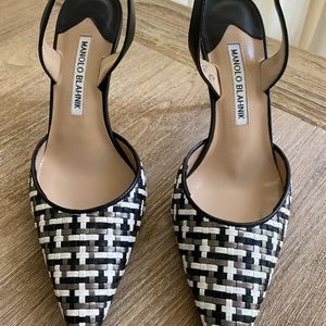 New Manolo Blahnik Heels size 36 or 6